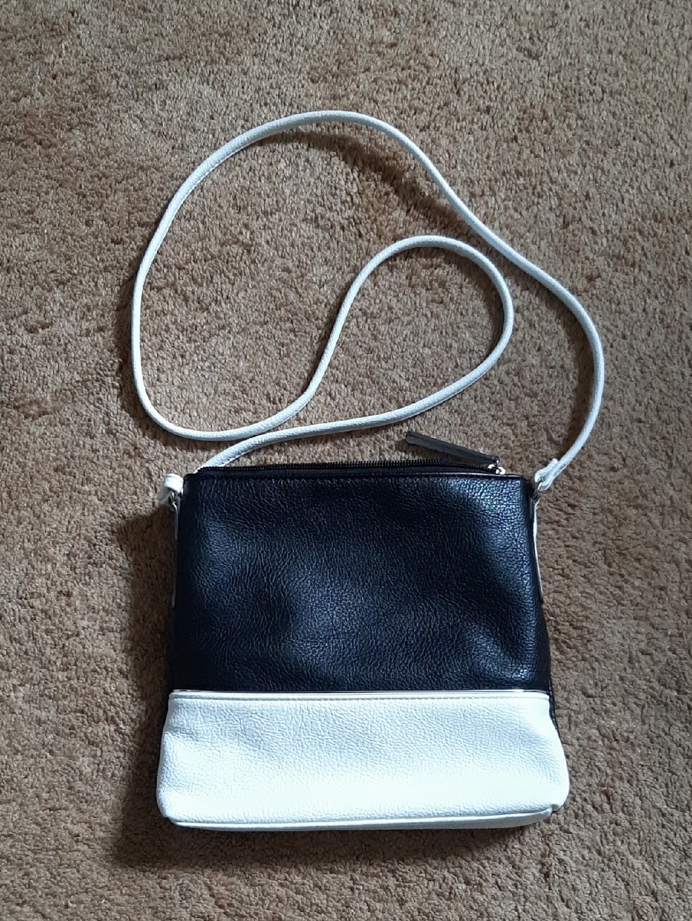Worthington Black & White Crossbody Bag with Adjustable Strap